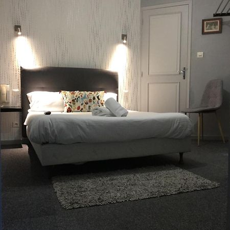 Hotel Le Pont Napoleon La Celle-sous-Gouzon Bagian luar foto